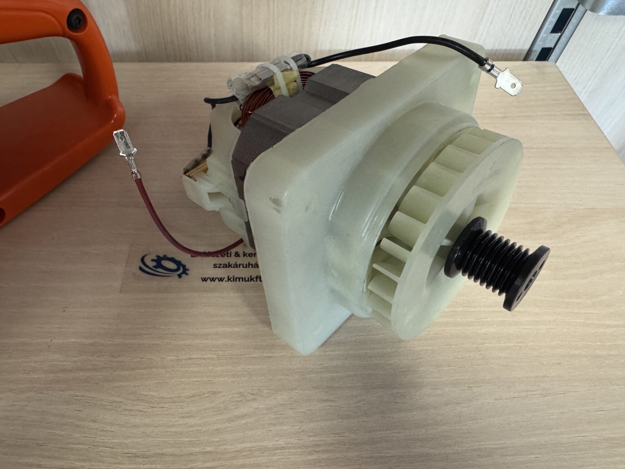 MAKITA motor ELM3720 / ELM4120 YA00001176