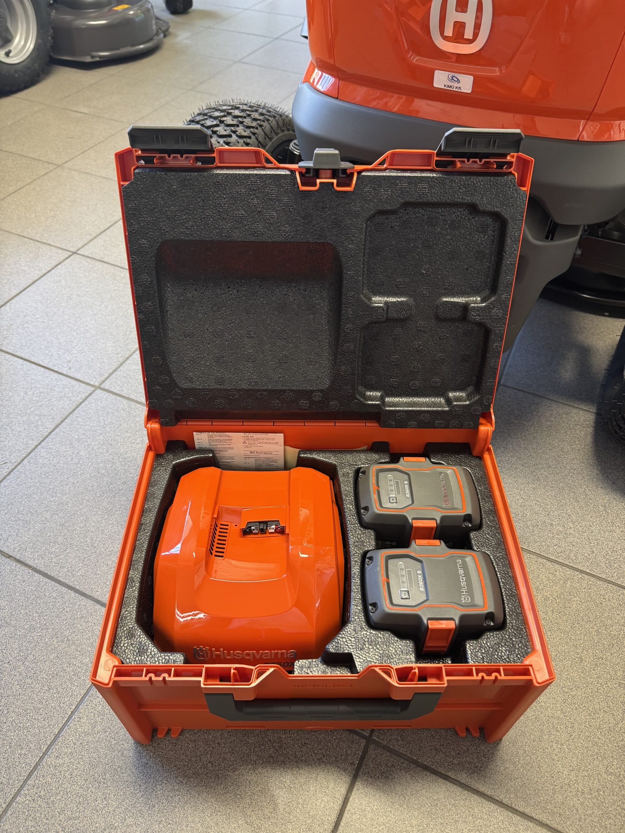 Husqvarna akkumulátorcsomag  2xB360X + 1xC750X, BC1-UN 970905001