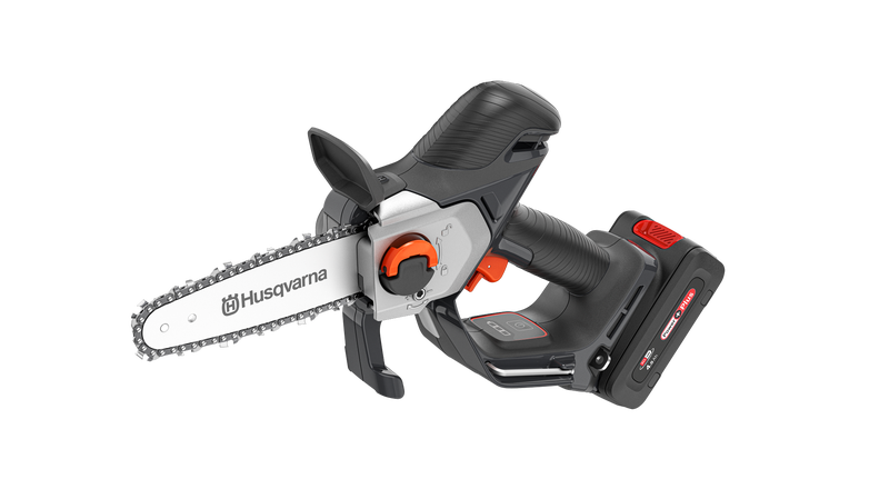 Husqvarna Aspire™ P8X-P4A akkumulátorral és töltővel